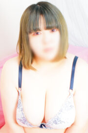 もな　イチャイチャ大好き♪爆乳Iカップの癒し系